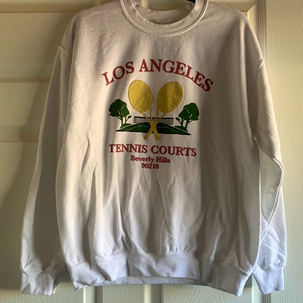 Hi Res brand White crewneck pullover- Women’s Medium